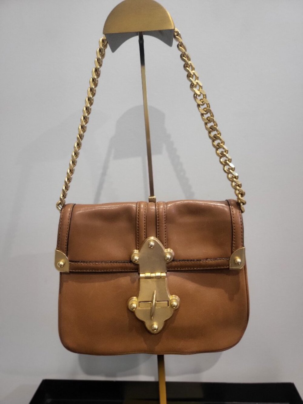 Vintage brown leather shoulder bag by Tracy Reese